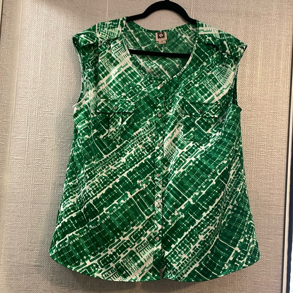 Green Anne Klein blouse